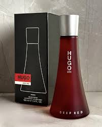 ❤️🔥 HUGO BOSS DEEP RED – PASIÓN QUE DEJA HUELLA 💄 100 ML + Perfumerito Recargable GRATIS